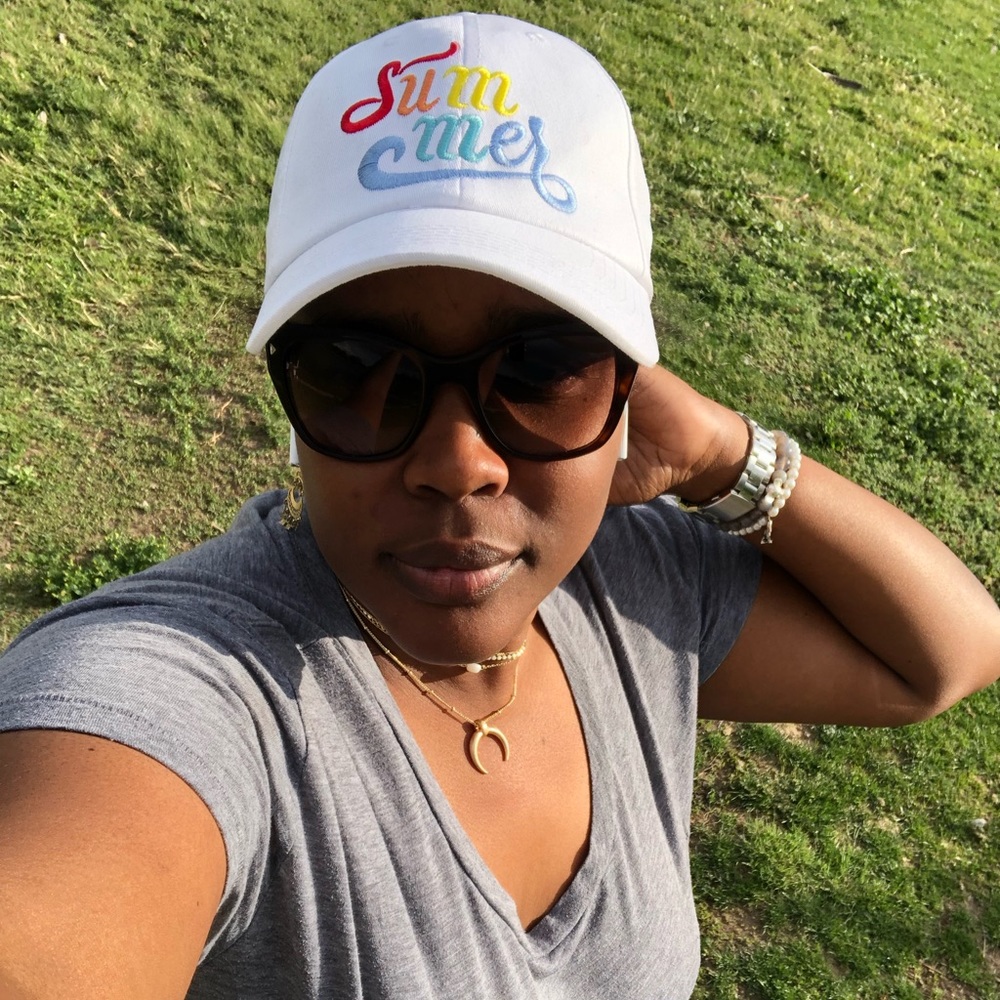 Meet your Posher, Vivian